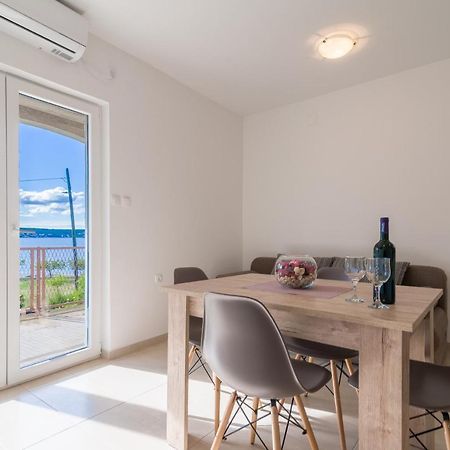 Apartmani Dupor 格基卡琳 外观 照片