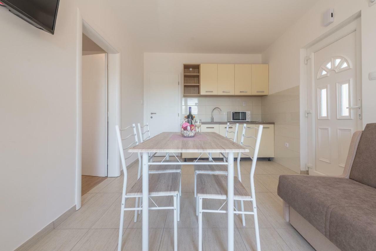 Apartmani Dupor 格基卡琳 外观 照片