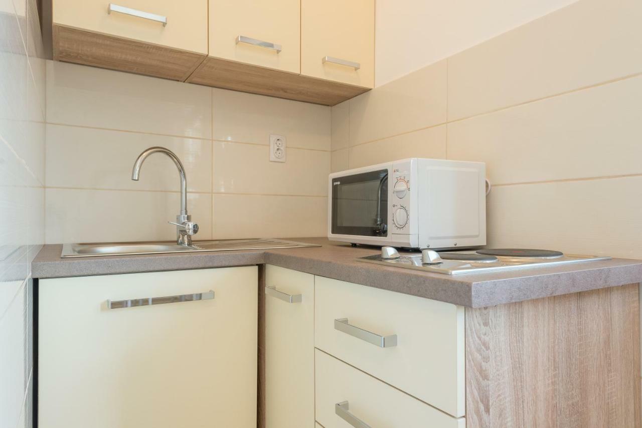 Apartmani Dupor 格基卡琳 外观 照片