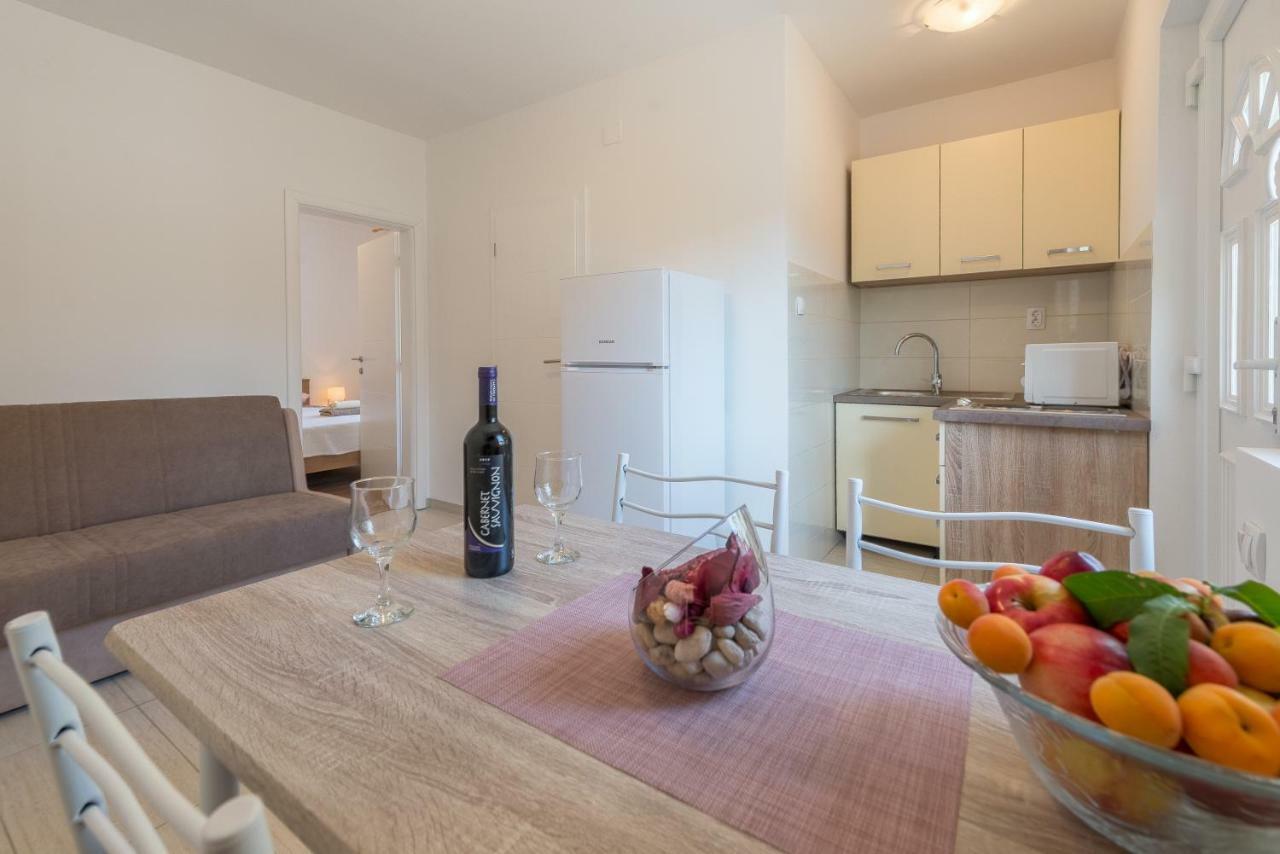 Apartmani Dupor 格基卡琳 外观 照片