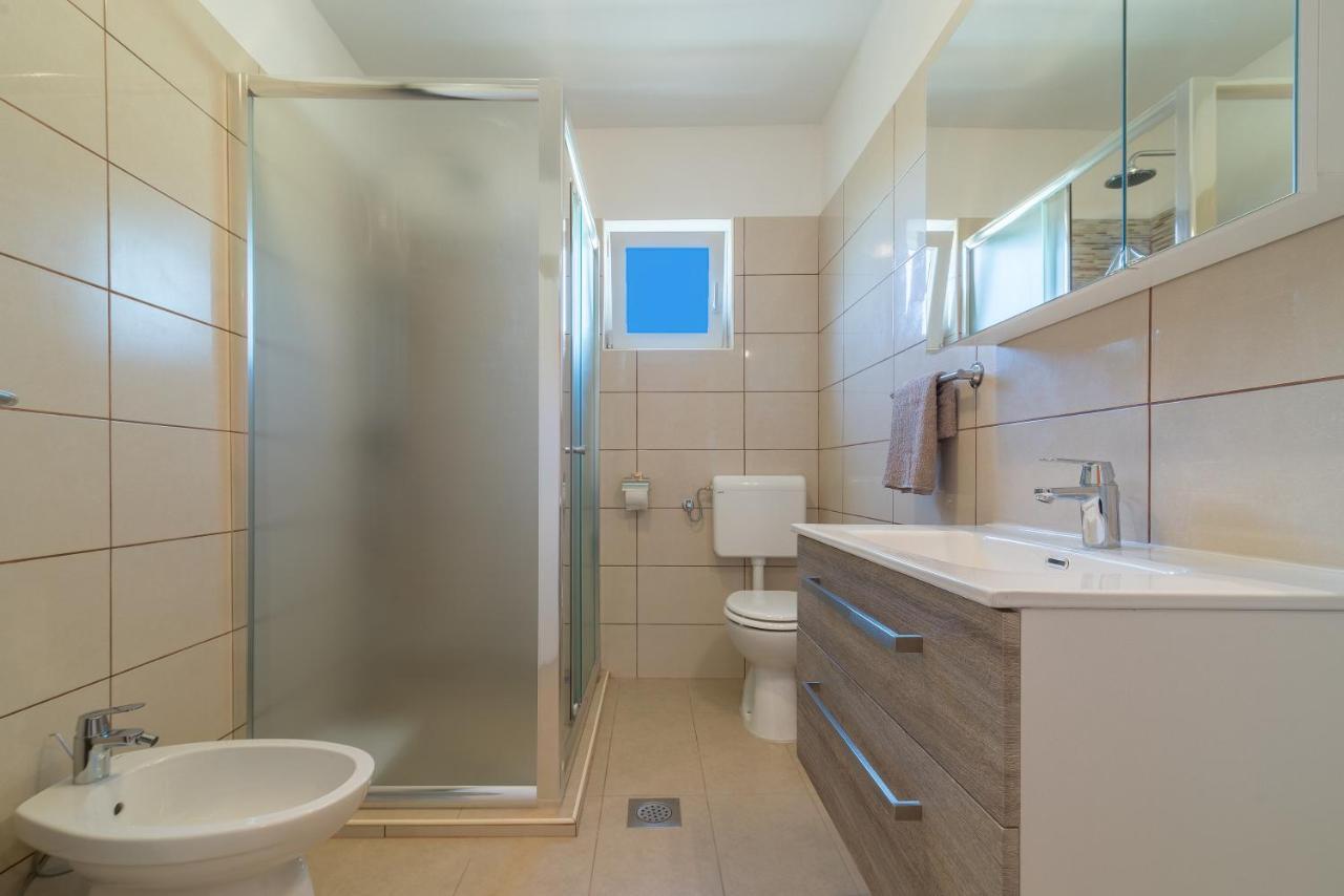 Apartmani Dupor 格基卡琳 外观 照片